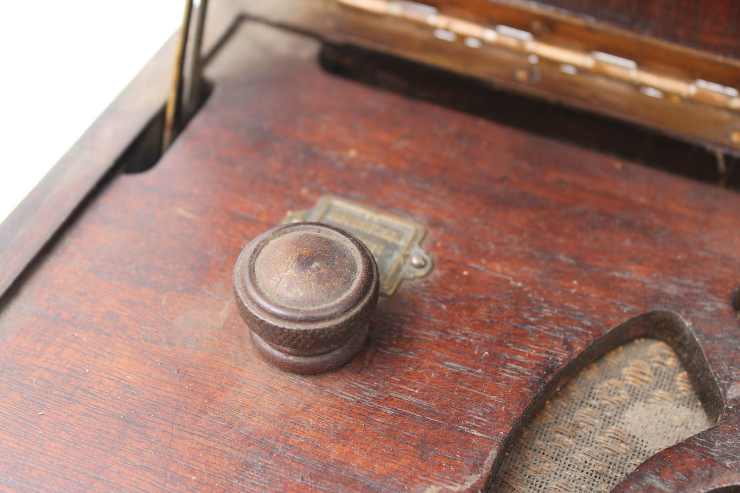 Antique American Bosch Treasure Chest Tube Radio