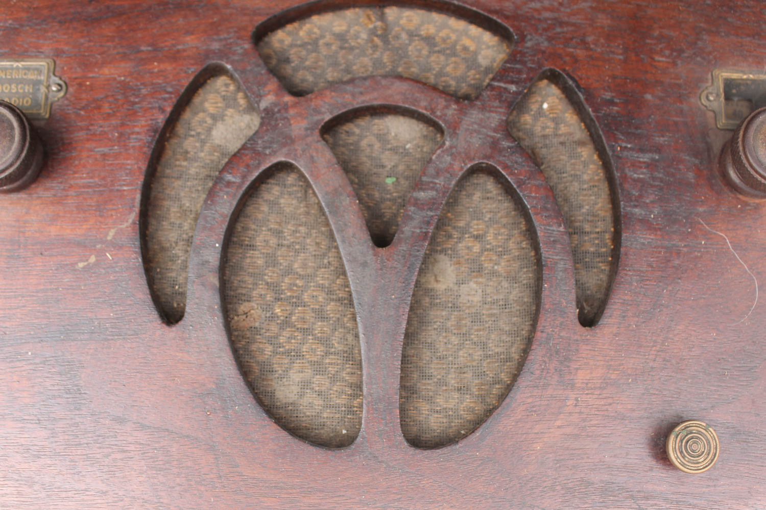 Antique American Bosch Treasure Chest Tube Radio