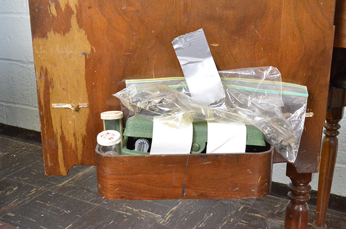 1950s Singer Electric Sewing Machine Model 66–16