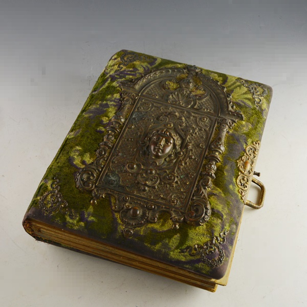 Antique Photograph Album With Many Portraits and Old Photoss