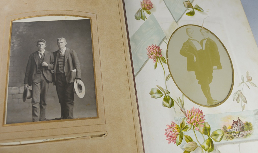 Antique Photograph Album With Many Portraits and Old Photoss