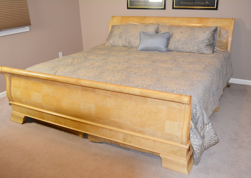 Henredon Furniture Charles X Collection King Sleigh Bed