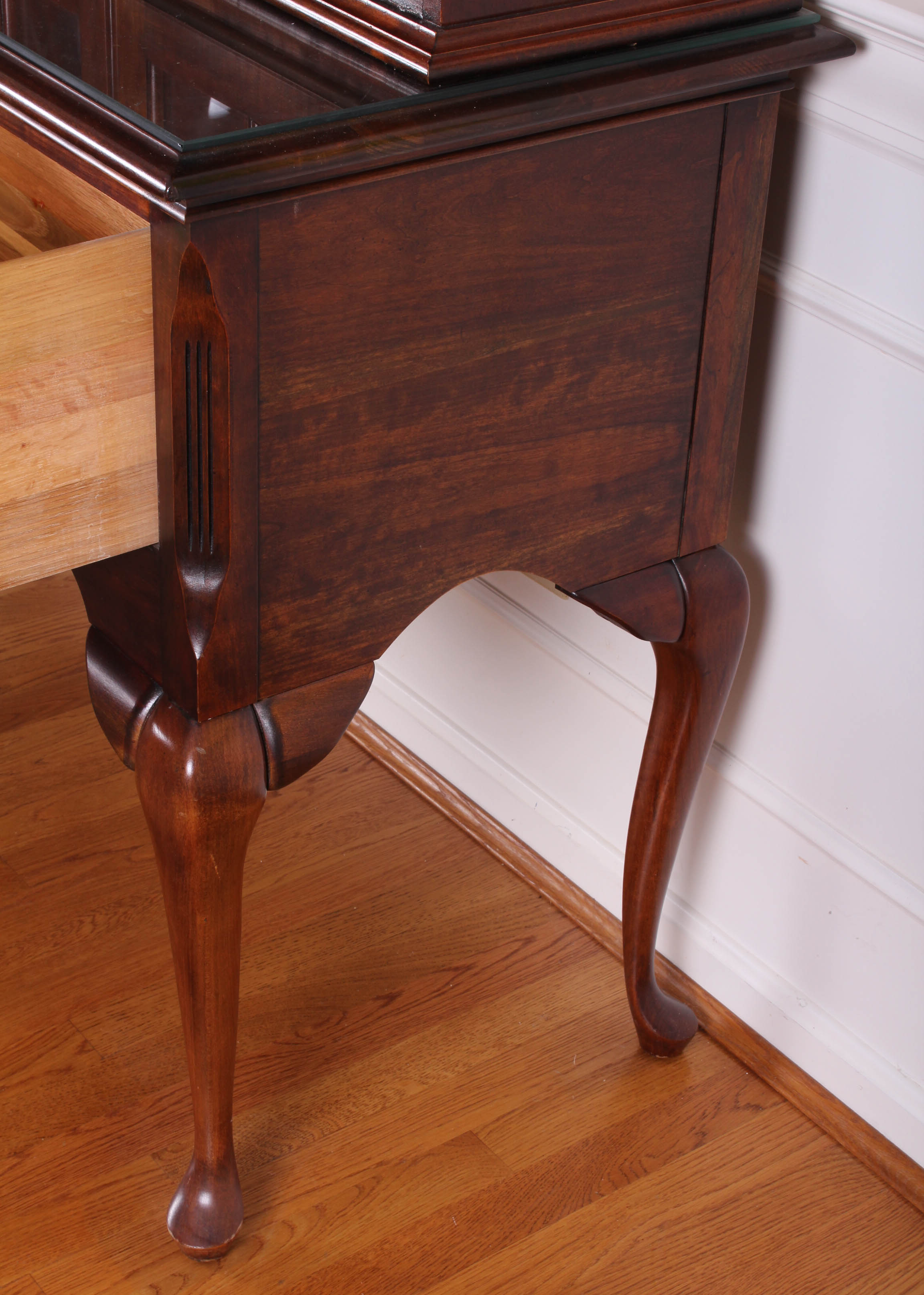 Queen Anne Style Sideboard with China Cabinet