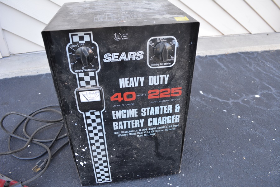 Sears Heavy Duty Engine Starter and Battery Charger