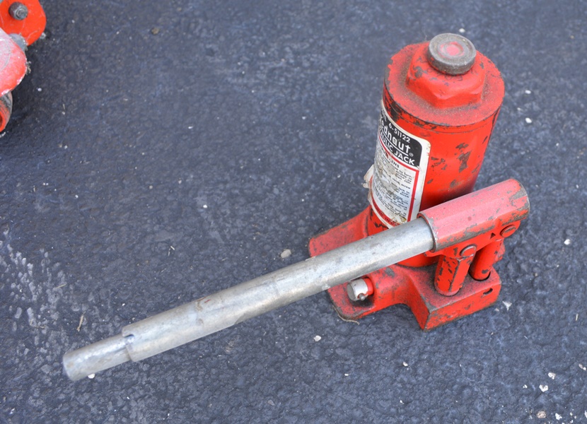Floor Jack, Two Jack Stands, Hydraulic Jack and a Work Rolling Cart