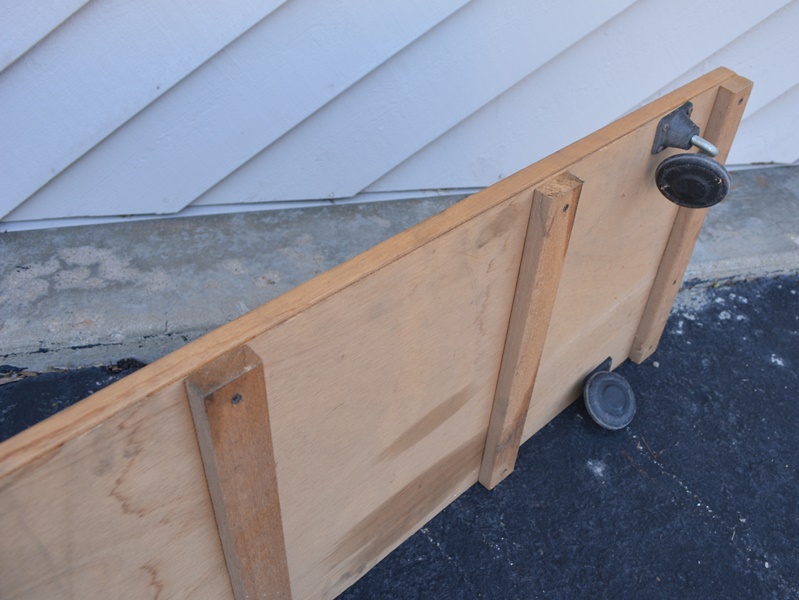 Floor Jack, Two Jack Stands, Hydraulic Jack and a Work Rolling Cart