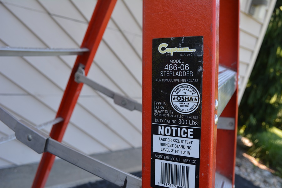 Cuprum 6' Fiberglass Step Ladder