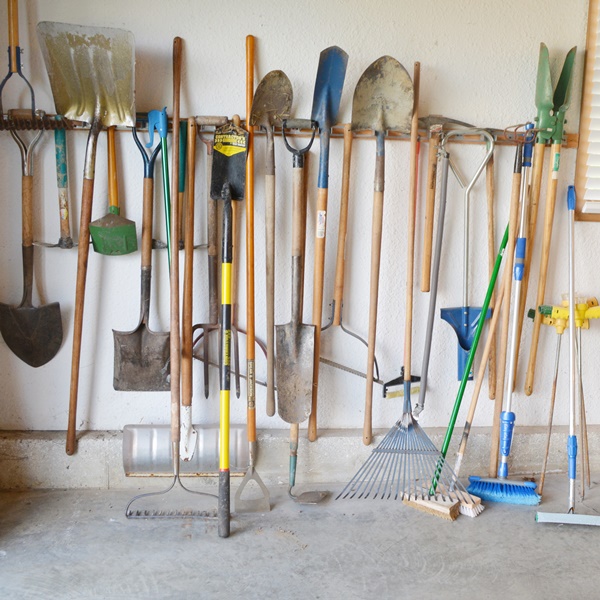 Rakes, Shovels and More Yard Hand Tools