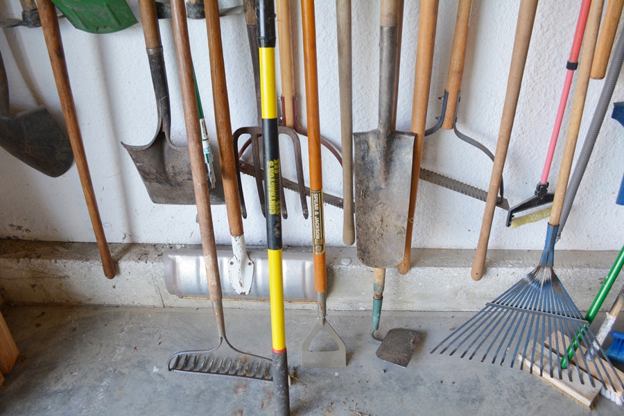 Rakes, Shovels and More Yard Hand Tools