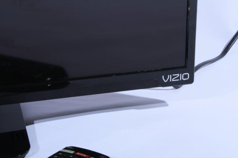 Vizio 32" Flat-Screen Television