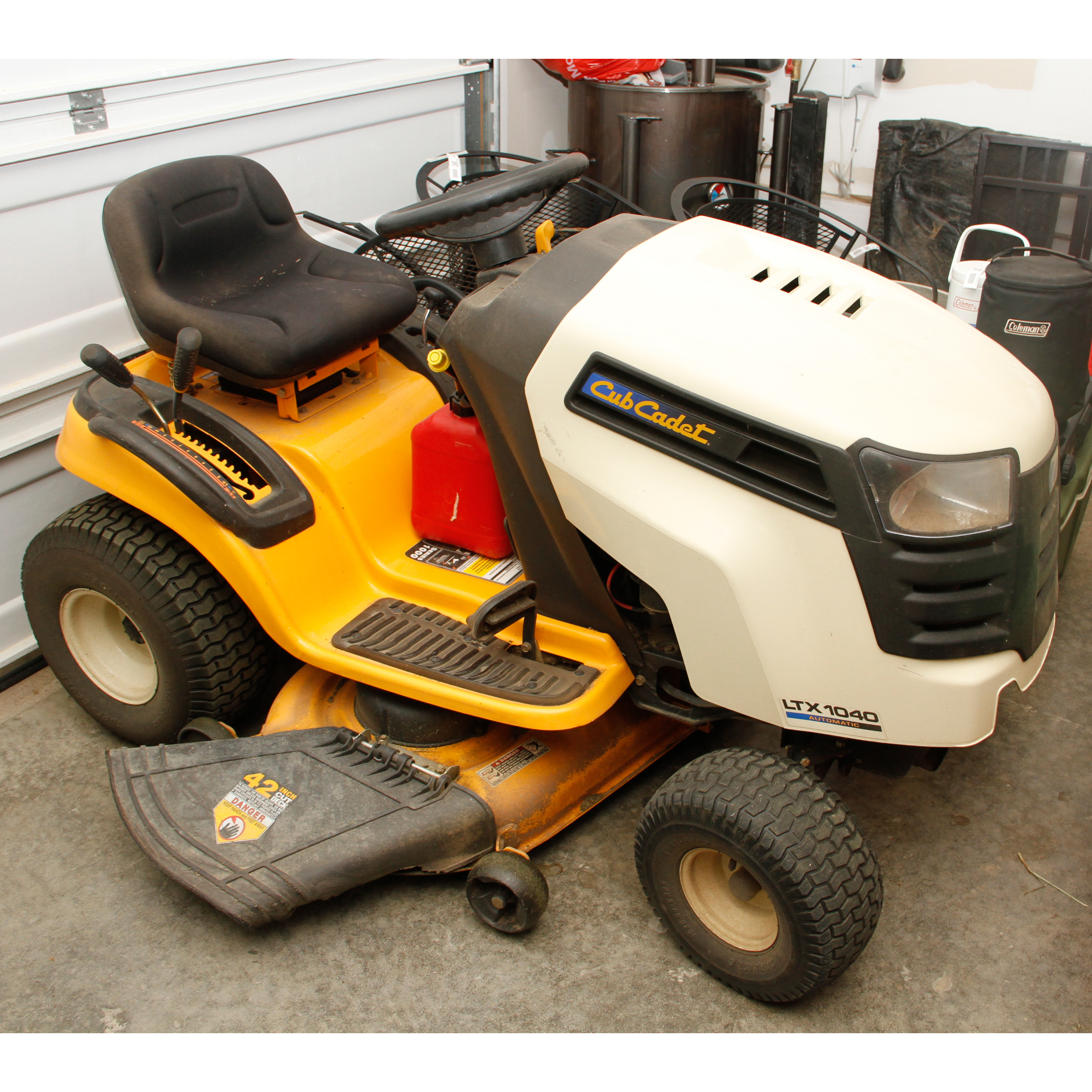 Cub Cadet LTX 1040 Riding Mower