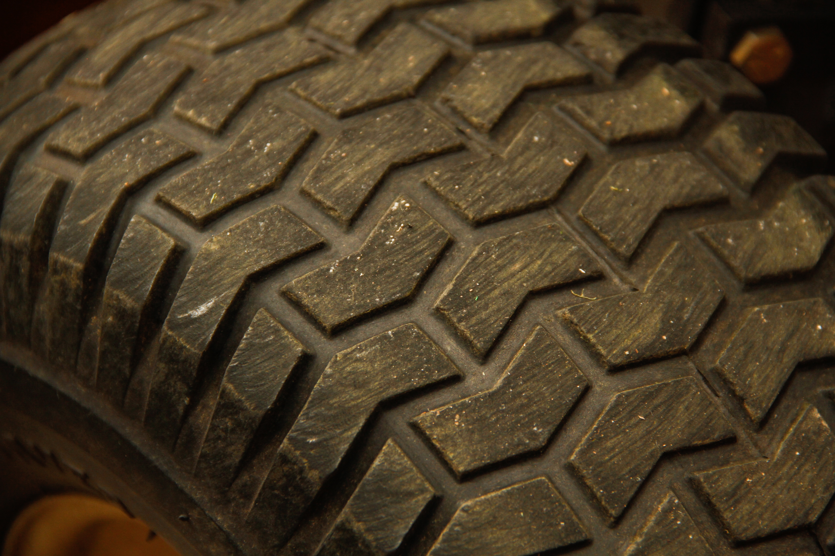 Cub Cadet LTX 1040 Riding Mower