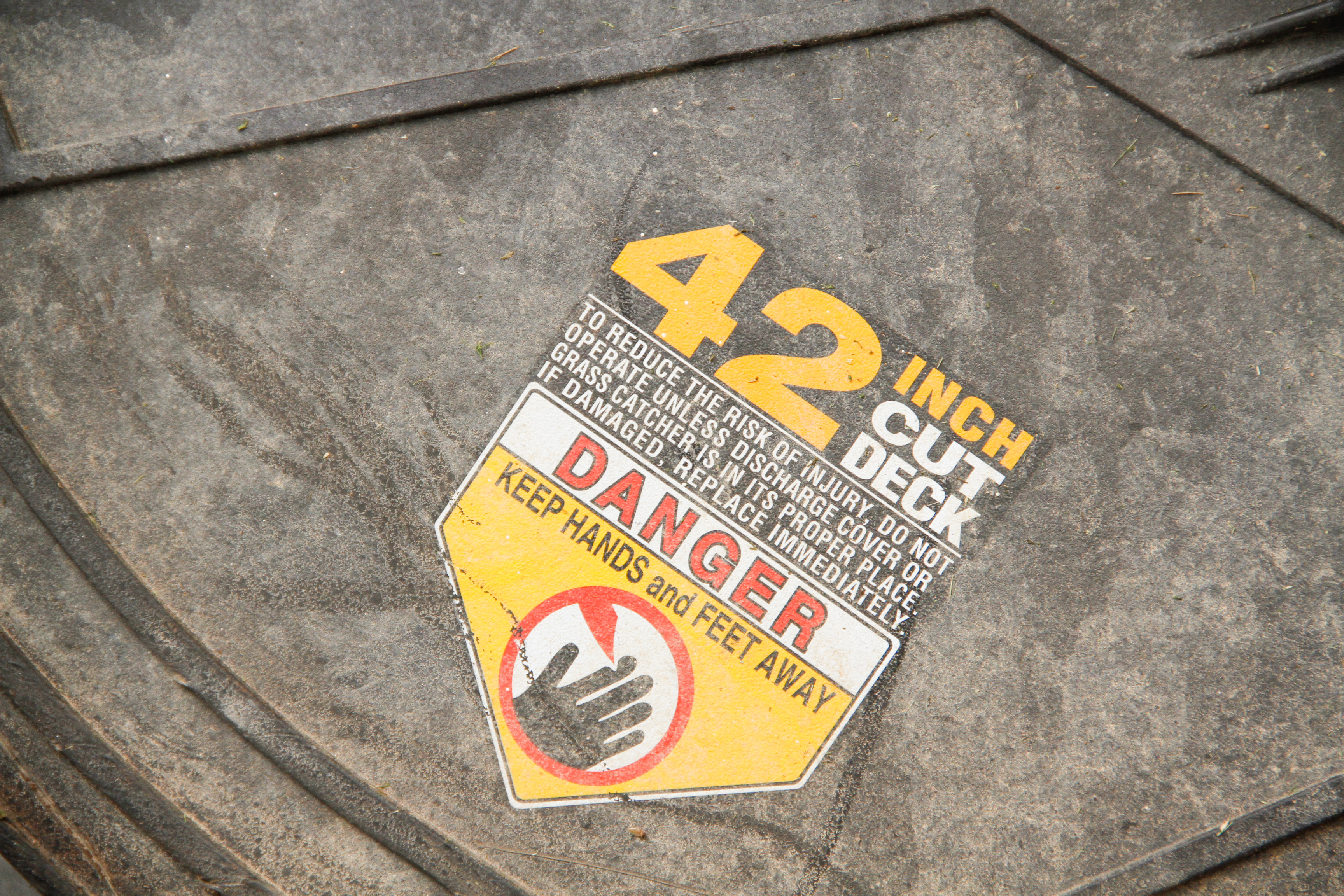 Cub Cadet LTX 1040 Riding Mower