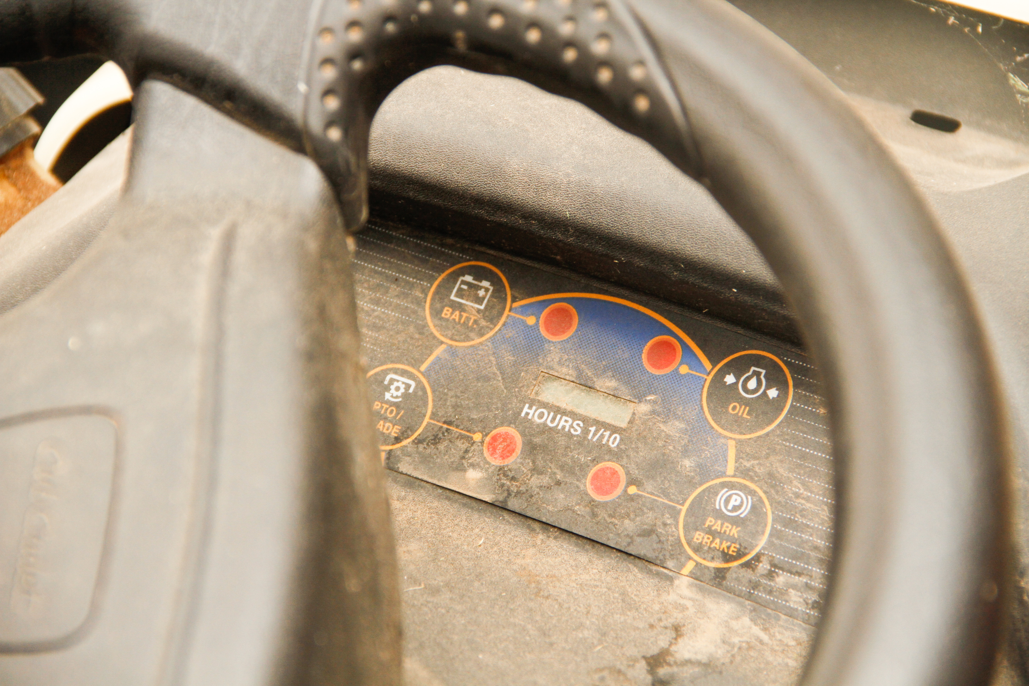 Cub Cadet LTX 1040 Riding Mower