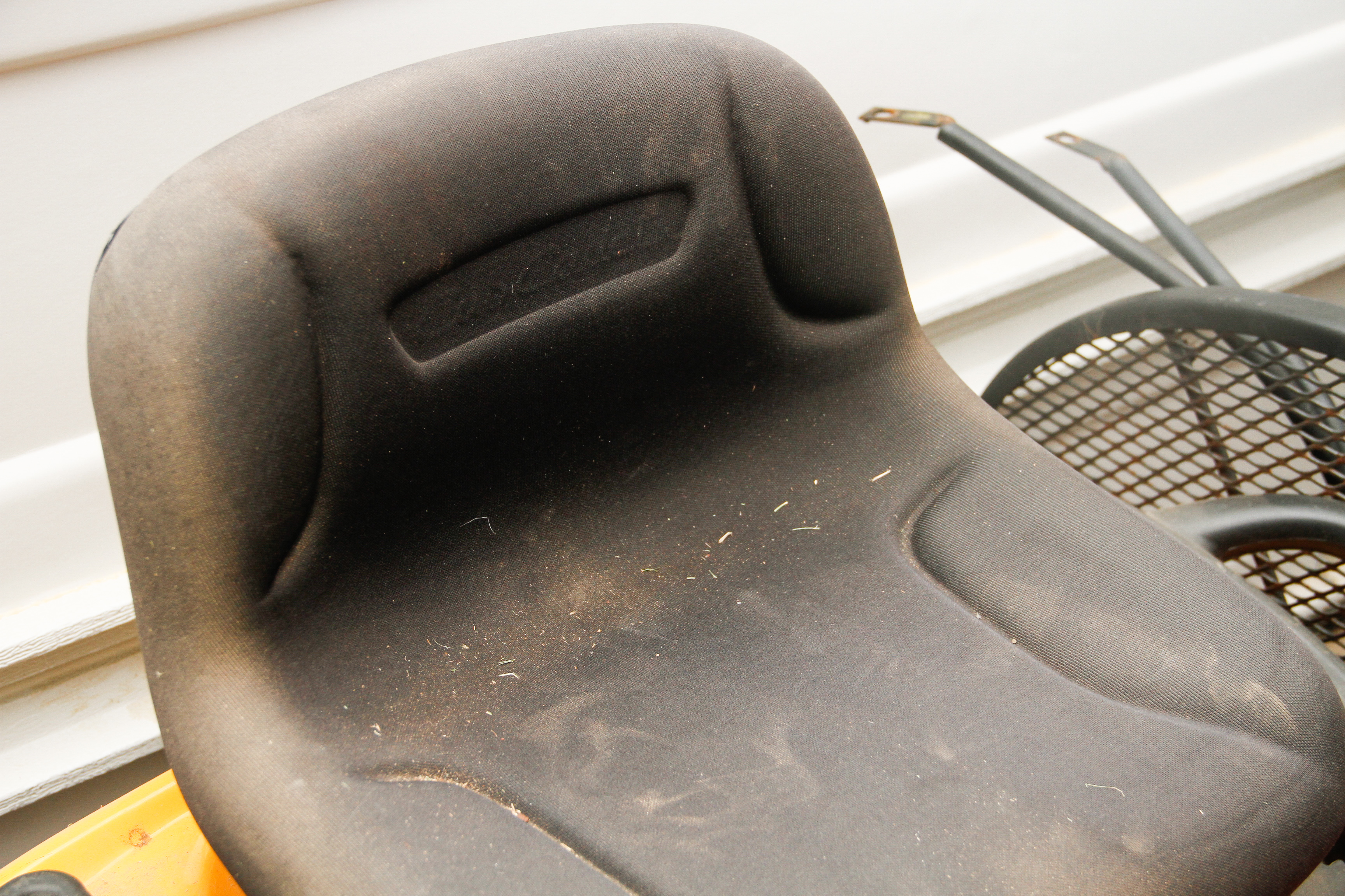 Cub Cadet LTX 1040 Riding Mower