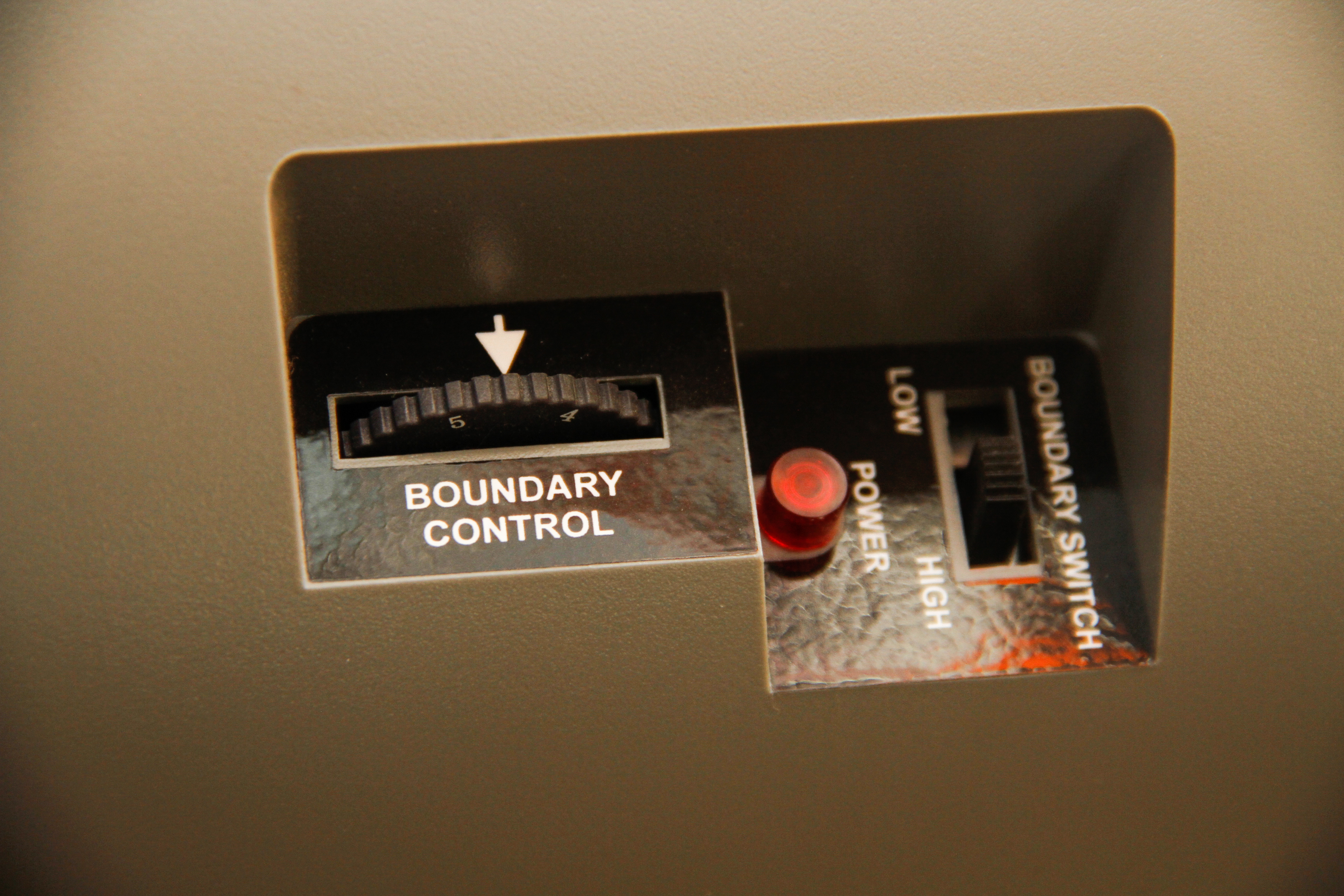 Wireless Pet Containment System