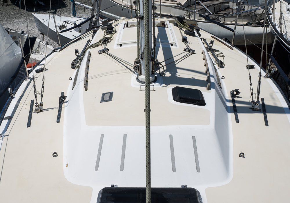 1984 J35 Hull 104 Cruising and Racing Sailboat