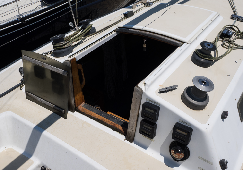 1984 J35 Hull 104 Cruising and Racing Sailboat