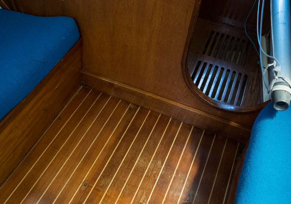 1984 J35 Hull 104 Cruising and Racing Sailboat