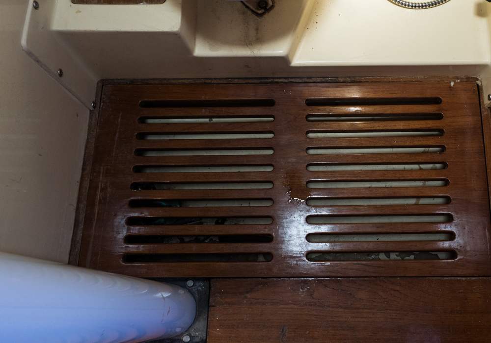 1984 J35 Hull 104 Cruising and Racing Sailboat