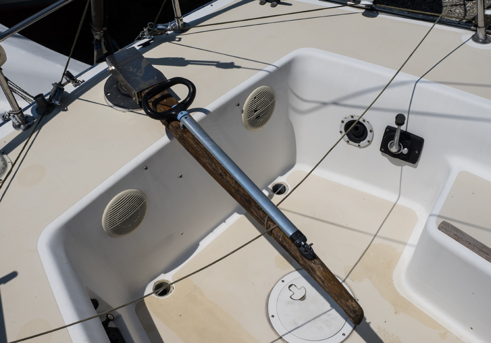 1984 J35 Hull 104 Cruising and Racing Sailboat