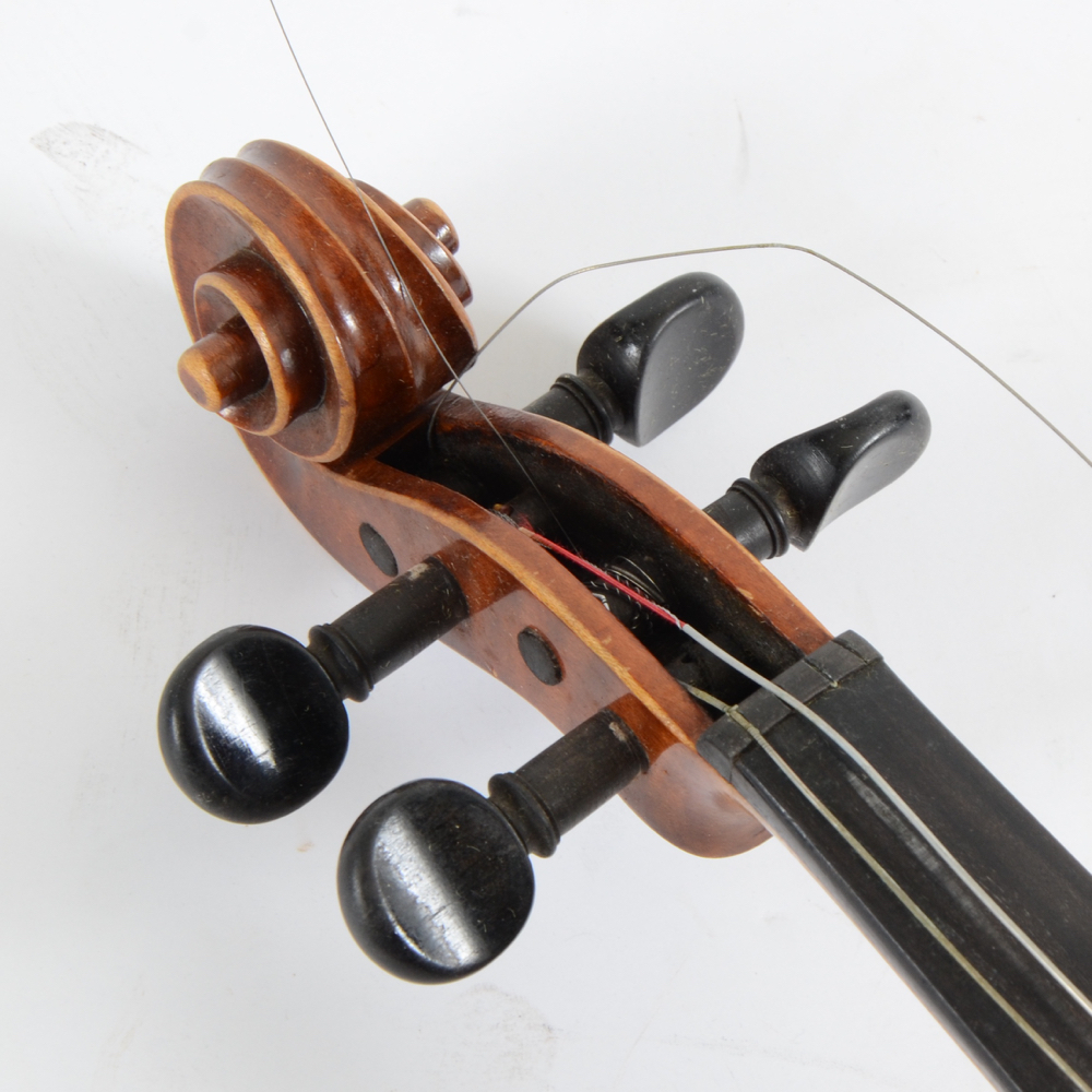 "Antonius Stradivarius Cremonensis Faciebat" Style Violin