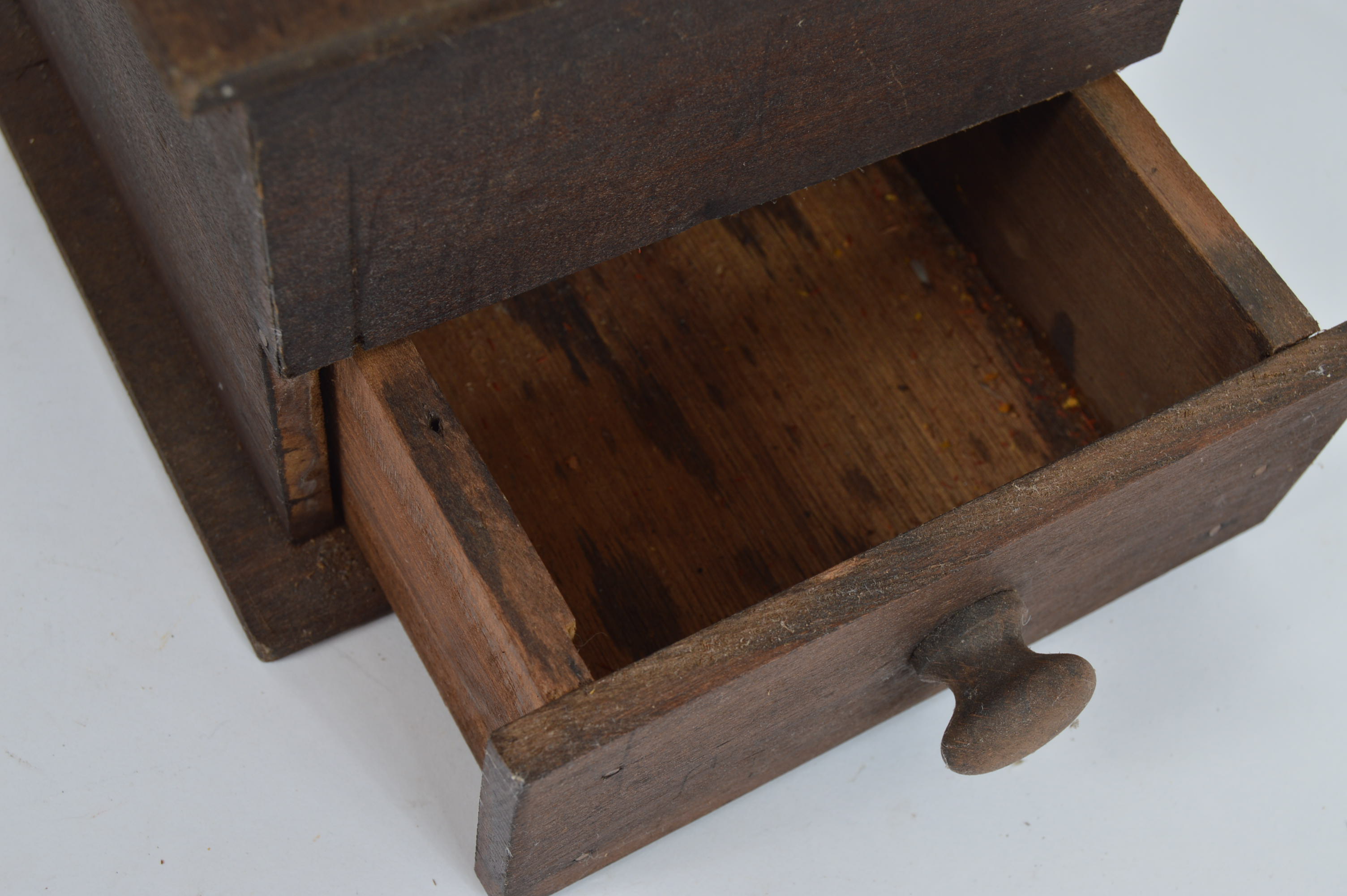 Vintage Coffee Grinder Lamp