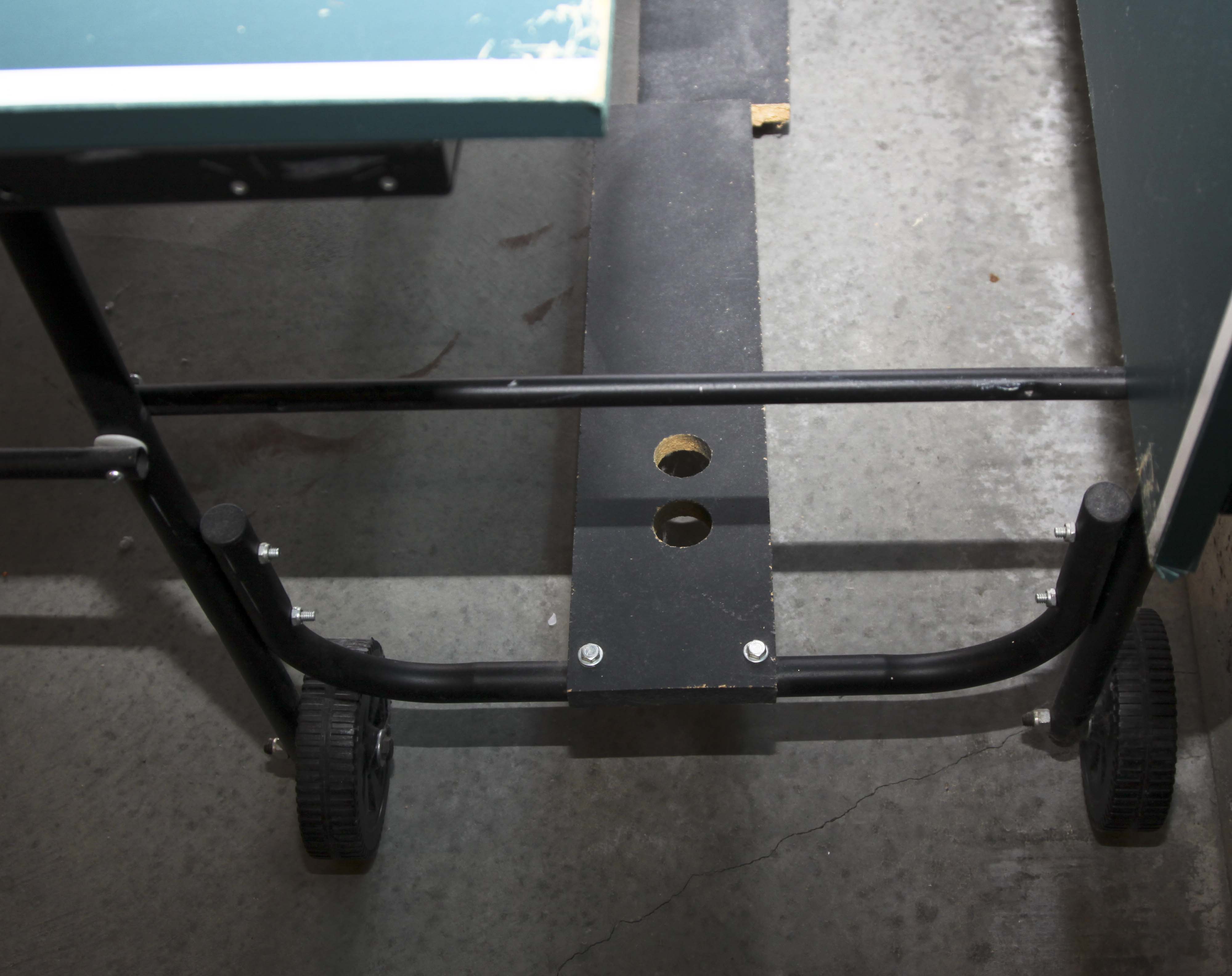 Spalding Folding Ping Pong Table