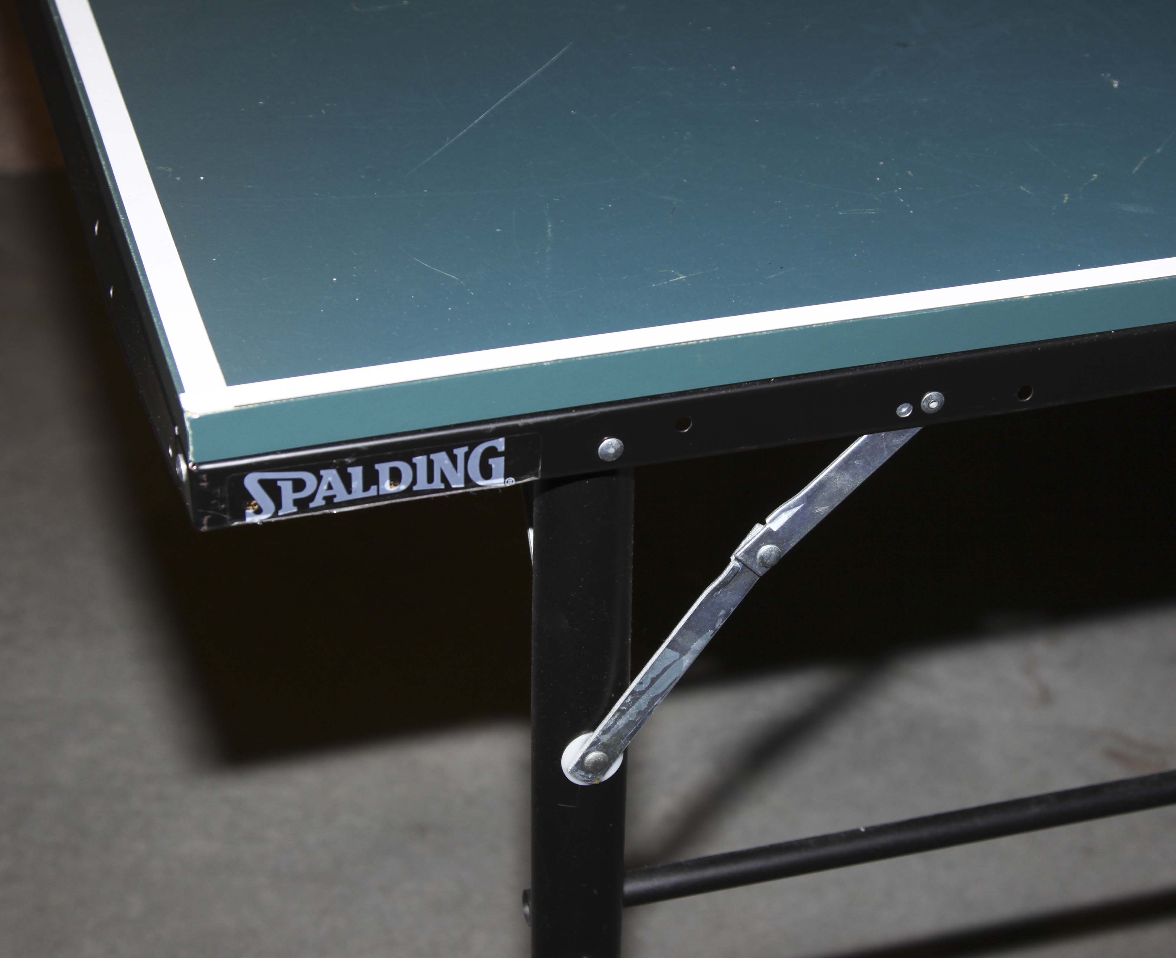 Spalding Folding Ping Pong Table