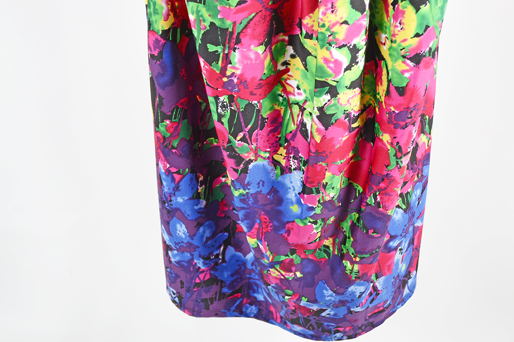 Womens Sleeveless Attire Size 10-12