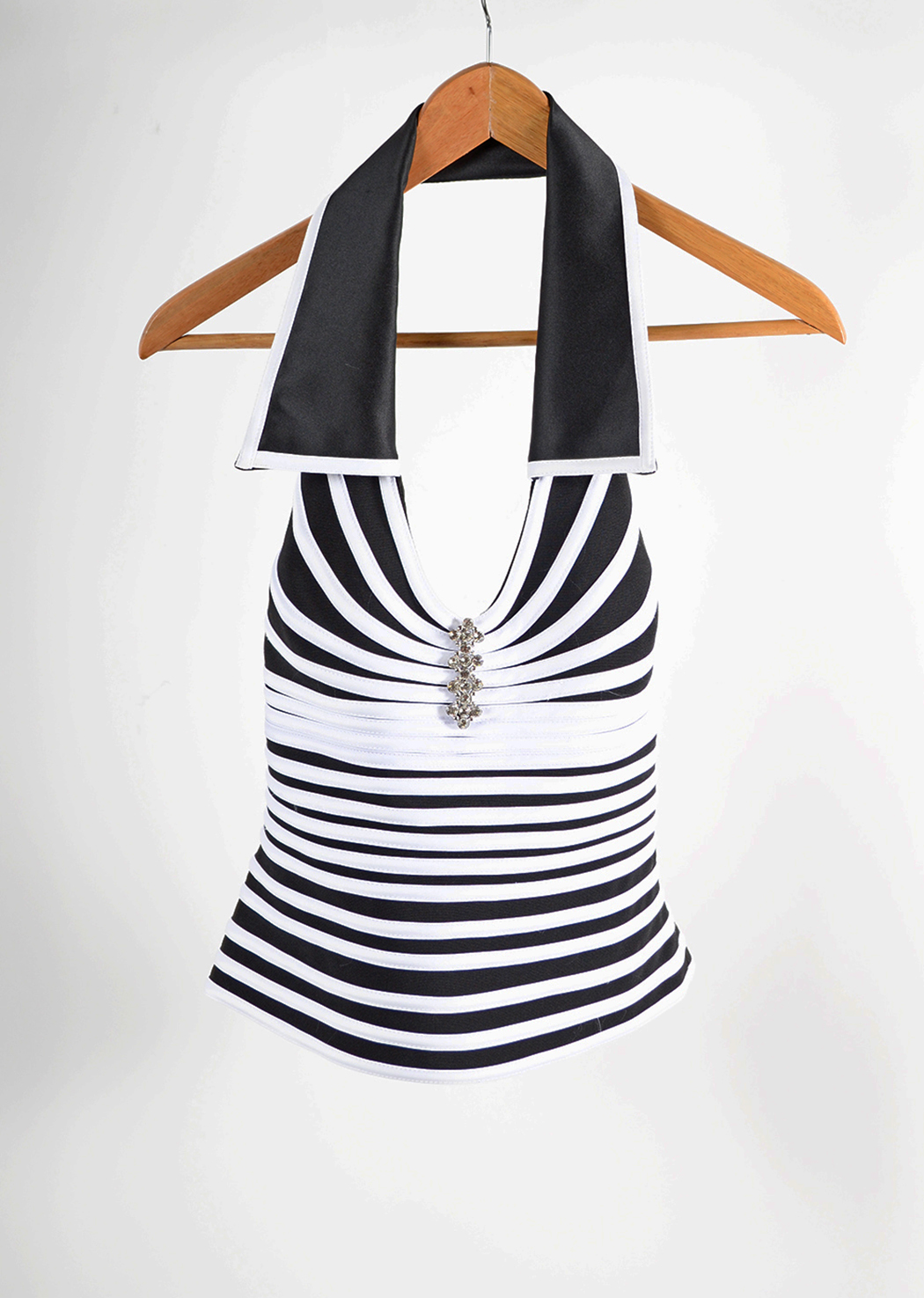 Womens Sleeveless Attire Size 10-12