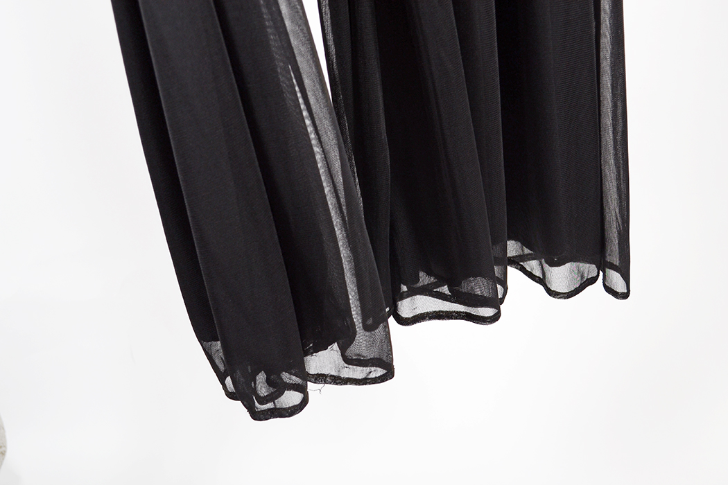 Womens Sleeveless Attire Size 10-12