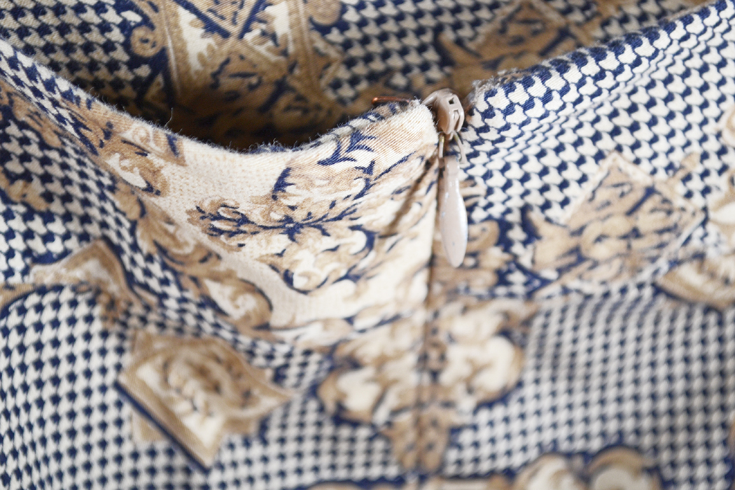 Womens Skirts Size Medium/Large