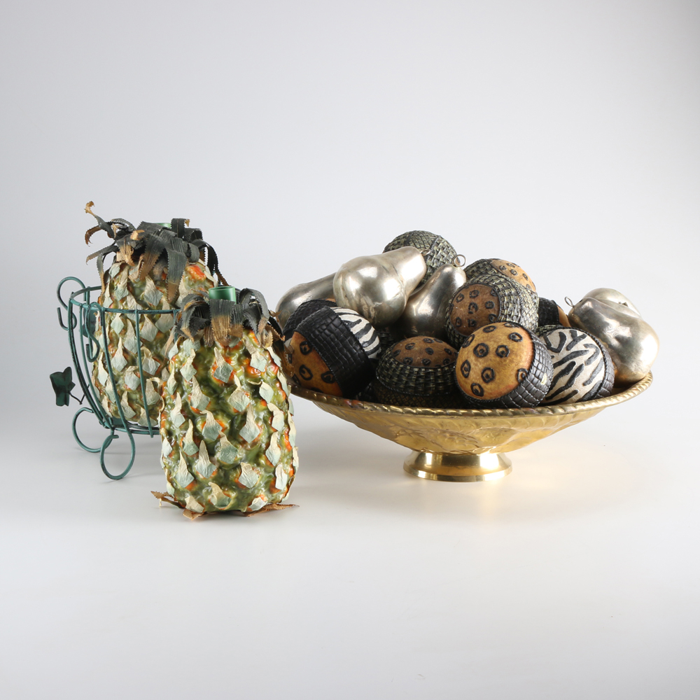 Decorative Balls And Other Themed Decor