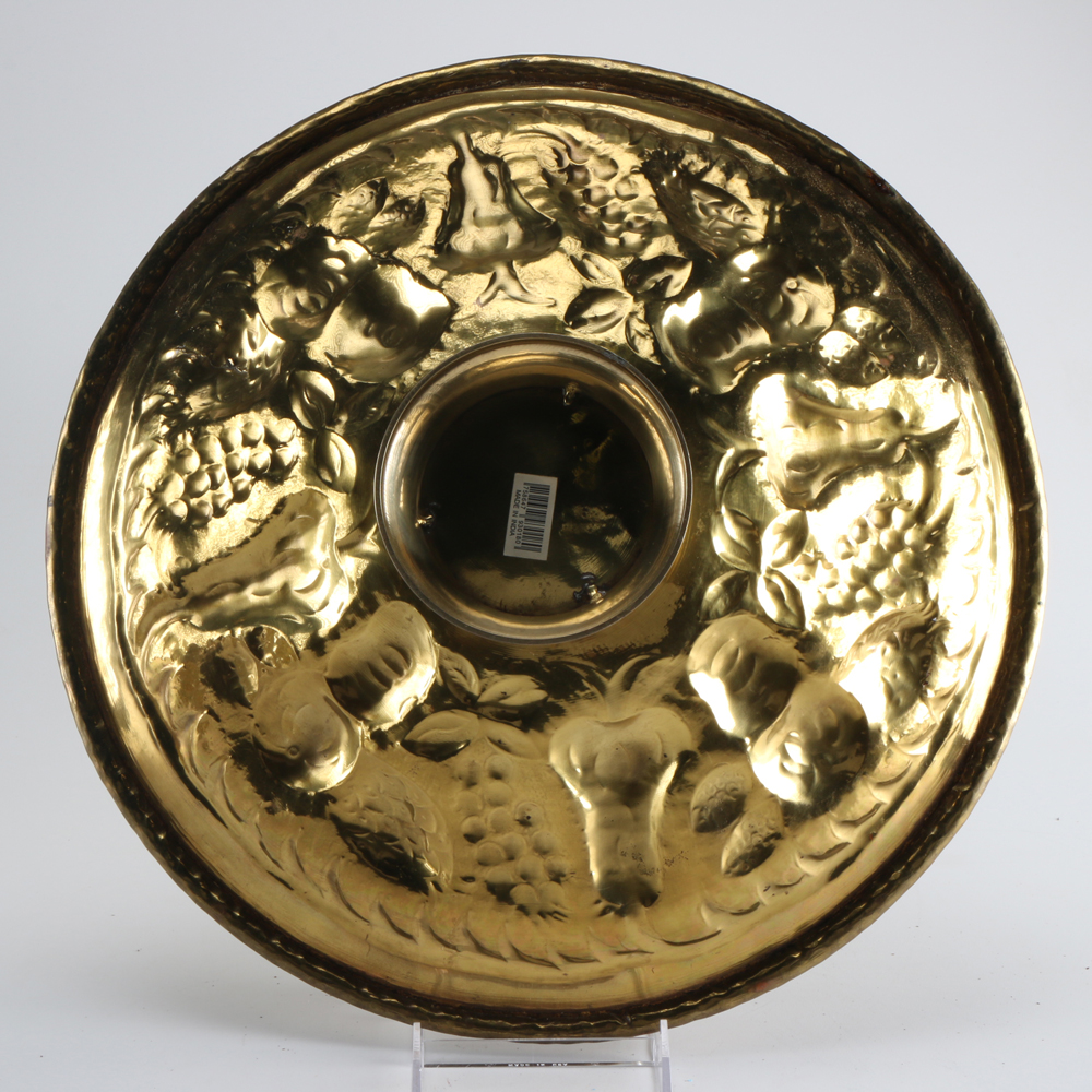 Decorative Balls And Other Themed Decor