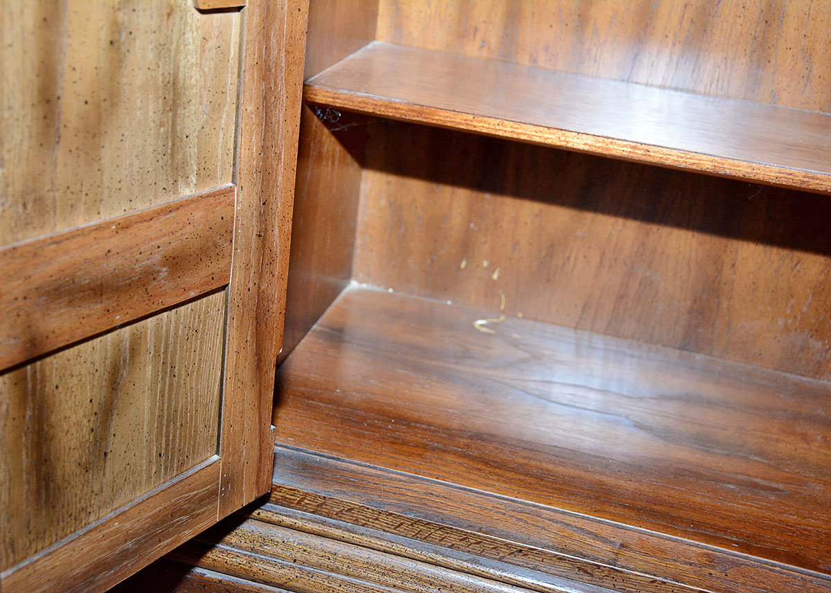 Mid 20th Century Traditional Night Stand by American Drew