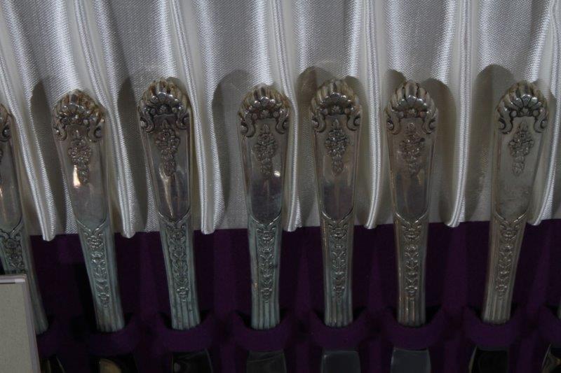 Royal Crest Sterling Silver "Promise" Flatware Set