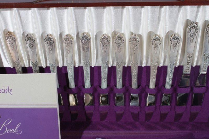 Royal Crest Sterling Silver "Promise" Flatware Set