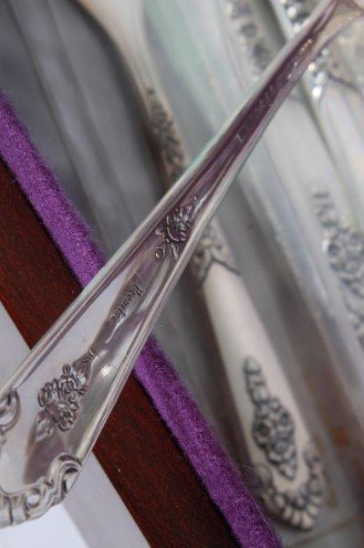 Royal Crest Sterling Silver "Promise" Flatware Set