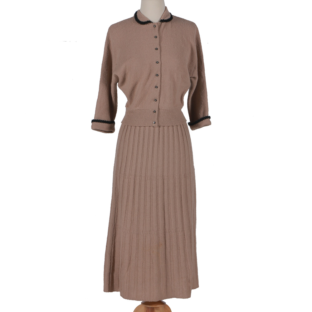 Women's Doncaster Wool Skirt and Cardigan