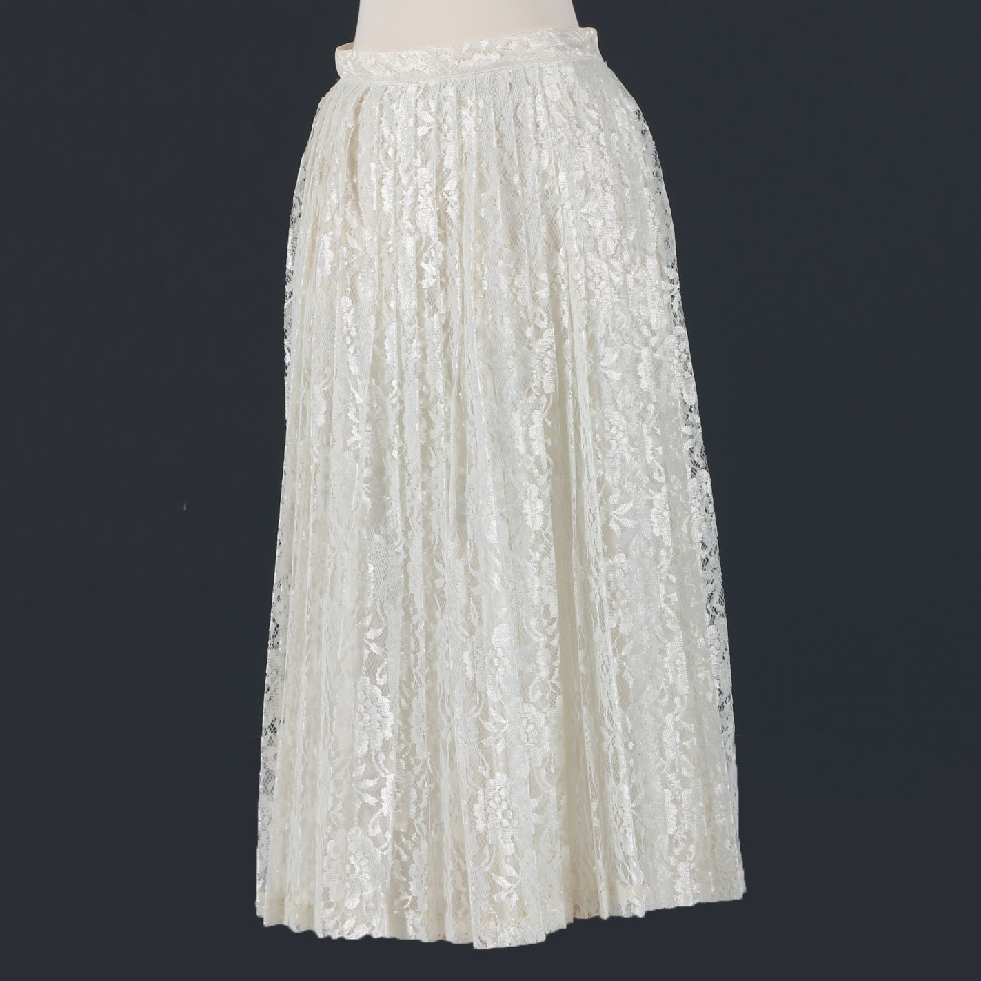 Vintage White Lace Pleated Floor-Length Skirt
