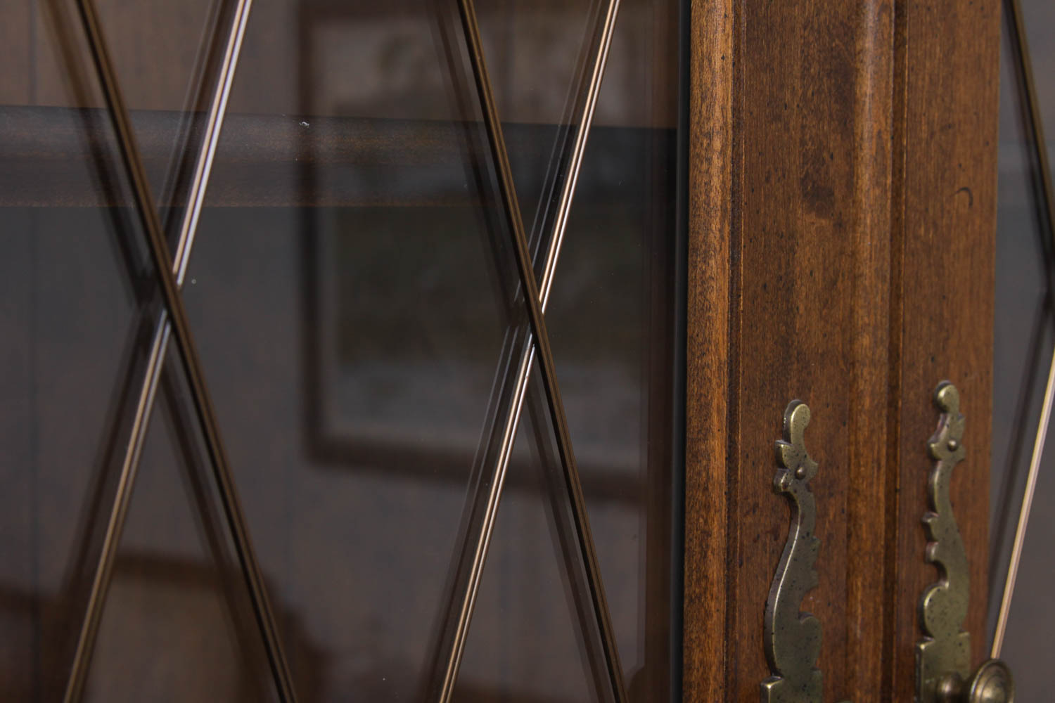 Ethan Allen Buffet Hutch with Drawers