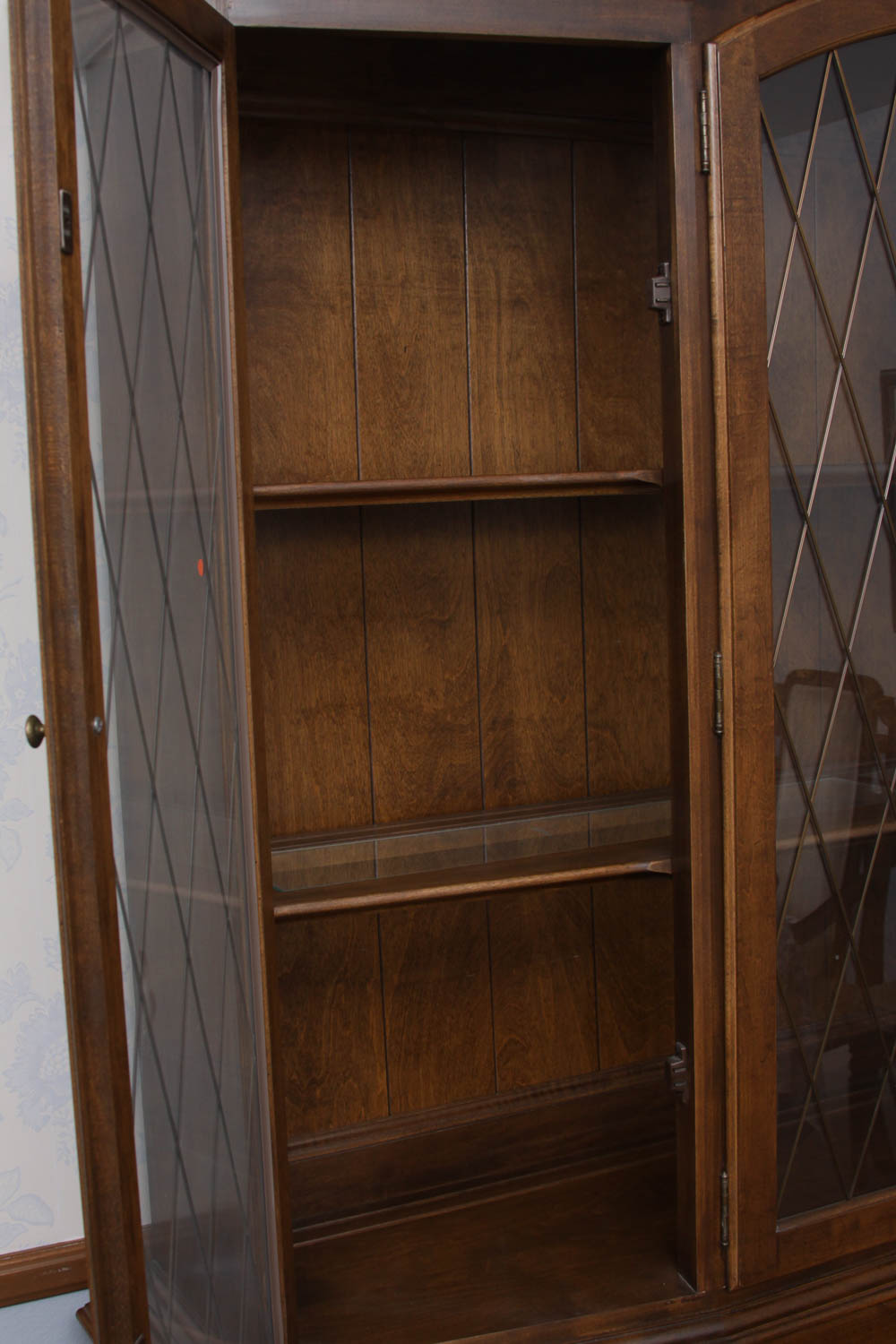 Ethan Allen Buffet Hutch with Drawers