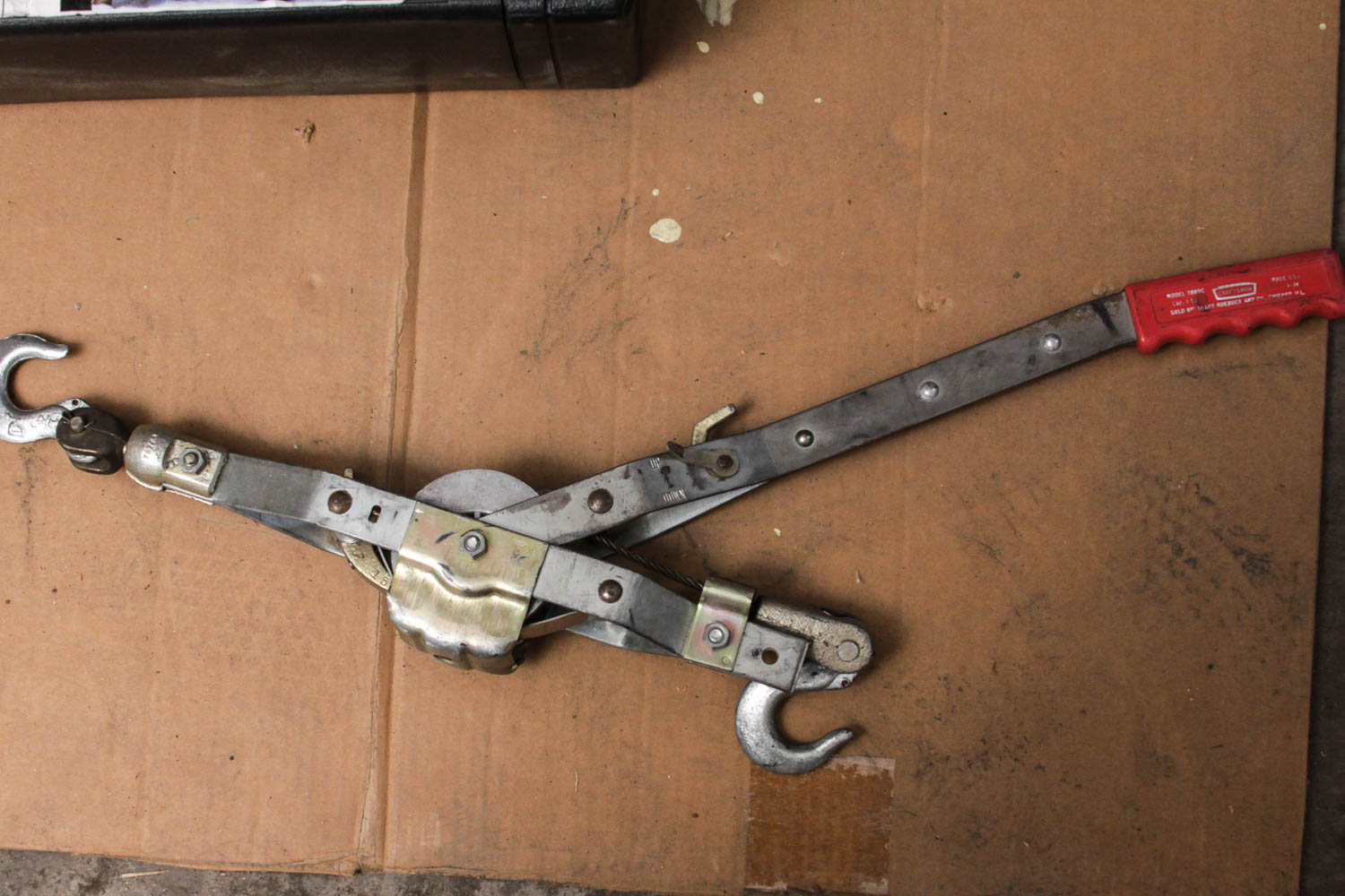 Snow Tire Chains and Tightener