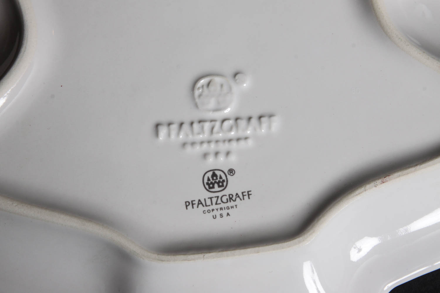 Vintage America Christmas Dish Collection