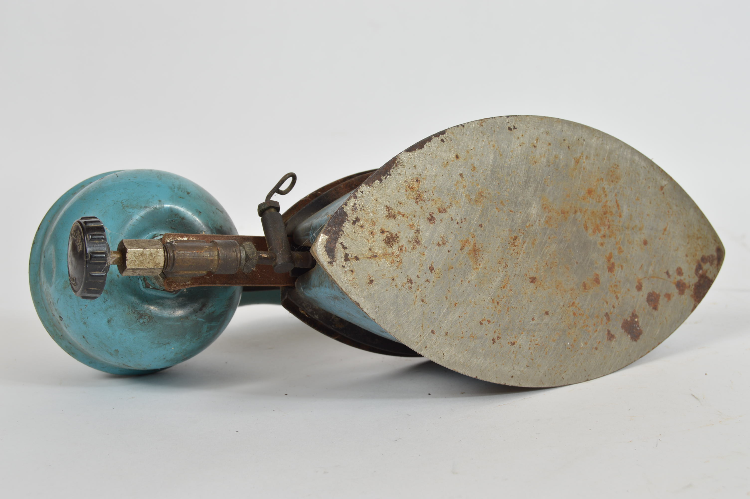 Vintage Coleman Kerosene Blue Steam Iron