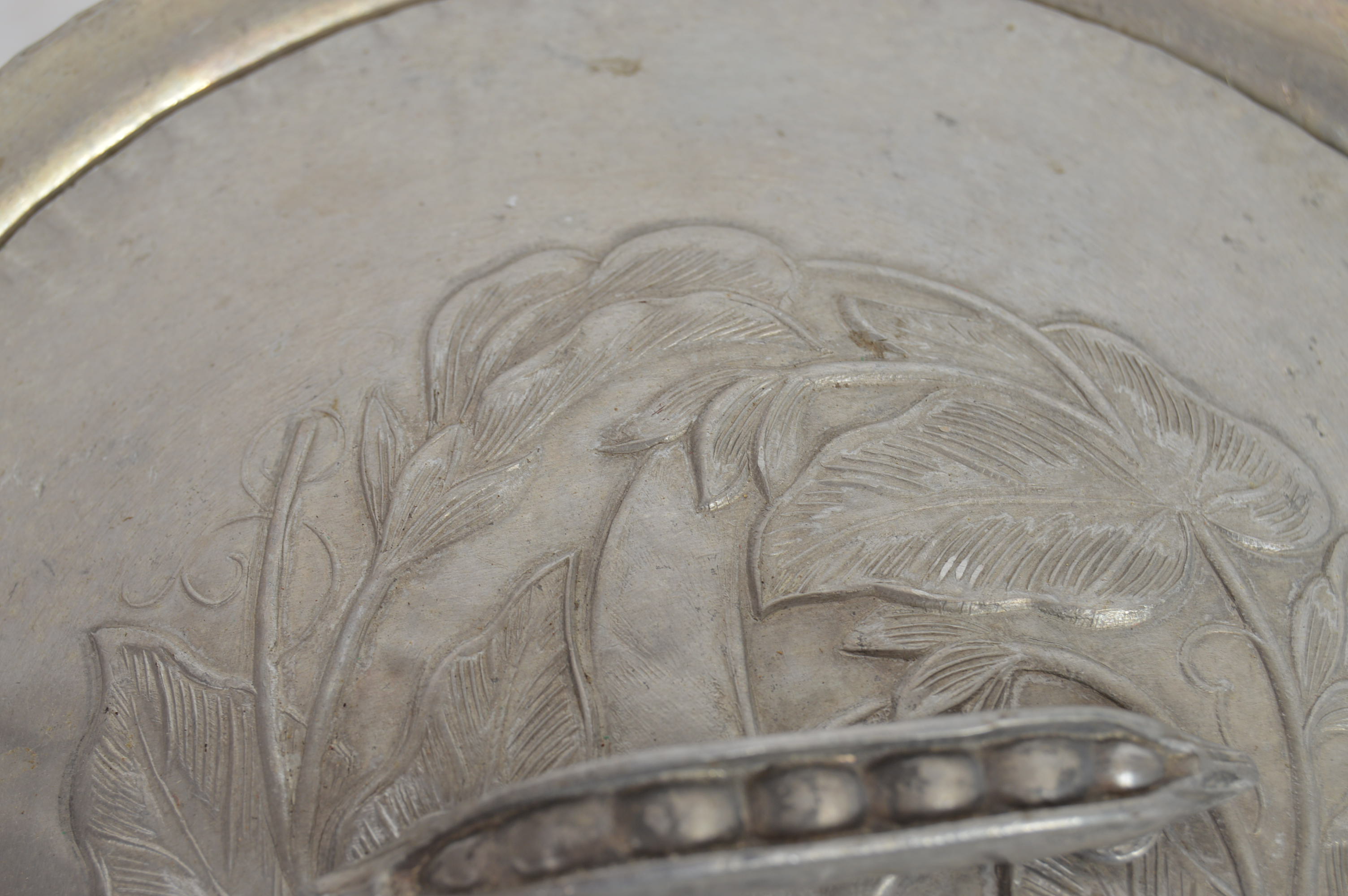 Vintage Everlast Hand Forged Aluminum Vegetable Dish with Pea Pod Handle