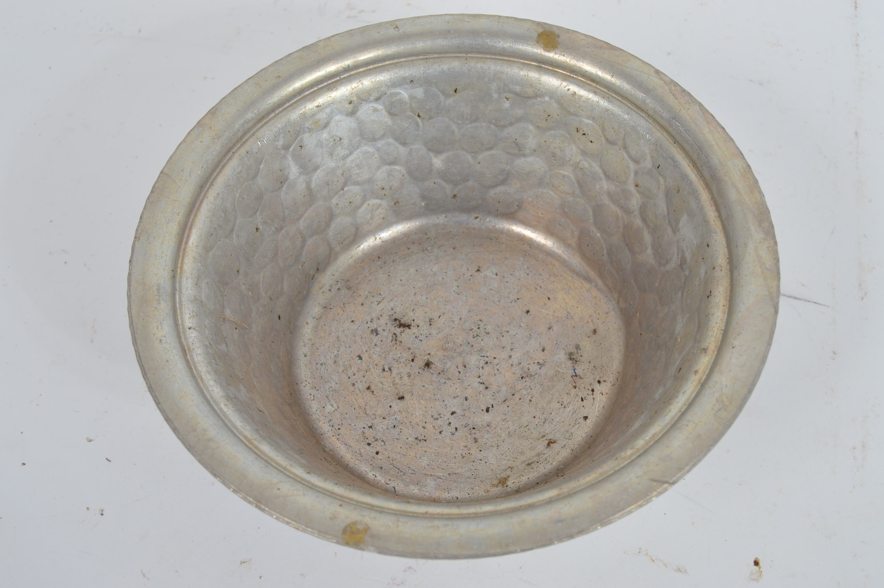 Vintage Everlast Hand Forged Aluminum Vegetable Dish with Pea Pod Handle