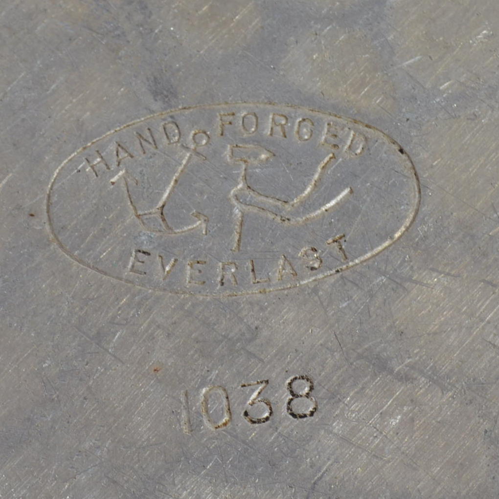 Vintage Everlast Hand Forged Aluminum Vegetable Dish with Pea Pod Handle