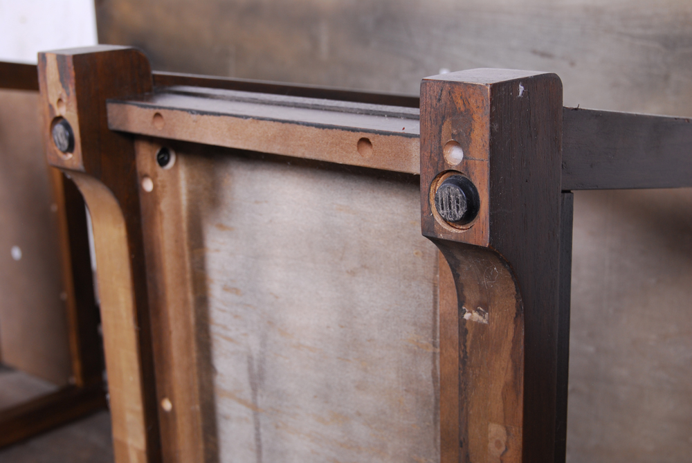 Contemporary Minimalist Desk